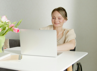 Shine Social: Coffee, Chat and a Quiz or two!